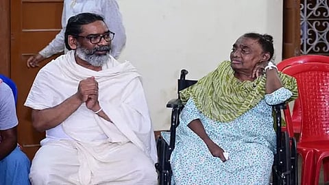 ஜார்க்கண்ட் முதல்-மந்திரியின் தாயார் காலமானார்