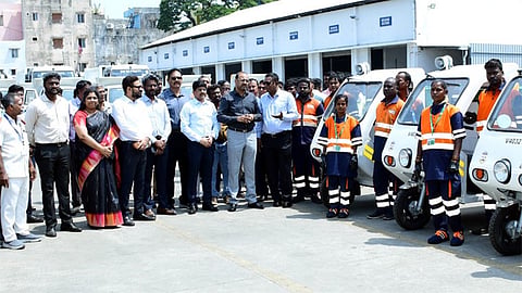 ரூ.65 கோடி மதிப்பீட்டில் 356 புதிய வாகனங்கள்: சென்னை மாநகராட்சி ஆணையாளர் தொடங்கி வைத்தார்