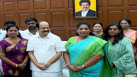 மதுராந்தகம், தாராபுரம் எம்.எல்.ஏ.க்கள் பதவியேற்பு