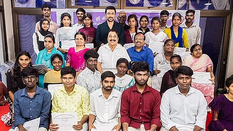 கல்வியும் ஒழுக்கமும் இருந்தால் எதையும் சாதிக்கலாம் - நடிகர் சிவகுமார்