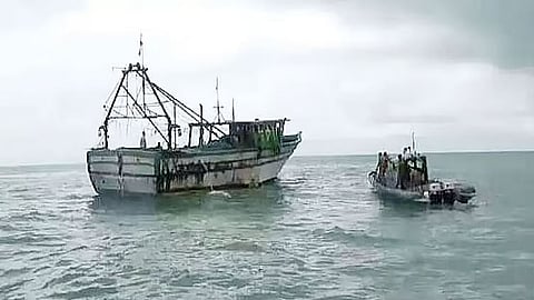 விசைப்படகு