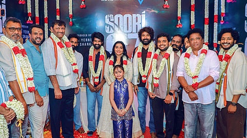 சூரி நடிக்கும் புதிய திரைப்படம்.. பிரம்மாண்ட பூஜையுடன் தொடங்கிய படப்பிடிப்பு!