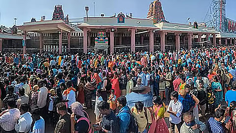 பழனி முருகன் கோவிலில் விஜயதசமி அன்று காலை 11 மணிக்கு மேல் பக்தர்களுக்கு அனுமதி இல்லை!