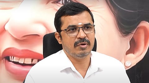 அ.தி.மு.க.வின் ஊடகவியல் செயலாளராக கோவை சத்யன் நியமனம்