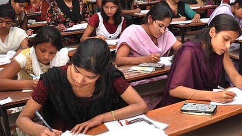 குரூப் 2, 2ஏ முதல்நிலை தேர்வுக்கான ஹால் டிக்கெட் வெளியீடு