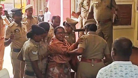 தாராபுரம் நா.த.க. வேட்பாளர் உள்பட 9 பேருக்கு 15 நாட்கள் நீதிமன்ற காவல்