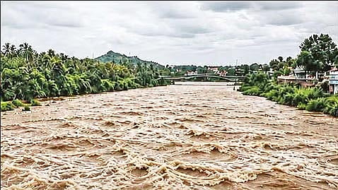 பவானிசாகர் அணைக்கு நீர்வரத்து அதிகரிப்பு: பொதுமக்கள் எச்சரிக்கையாக இருக்க அறிவுறுத்தல்