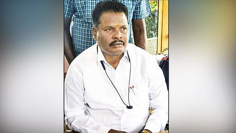 நாகை: பெண்ணிடம் ரூ.7,500 லஞ்சம் வாங்கிய கிராம நிர்வாக அதிகாரி கைது.