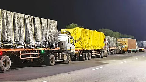 லாரி