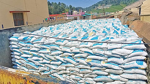4 ஆயிரம் மணல் மூட்டைகள் தயார்