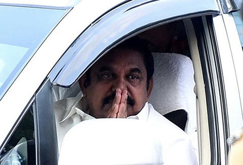 தமிழகம் போராட்ட களமாக மாறிவரும் நிலையில் கவர்னர் புரோகித்துடன் முதல்-அமைச்சர் பழனிசாமி சந்திப்பு