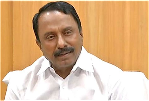 புதிய செயற்கைகோளை தயாரித்த மாணவி