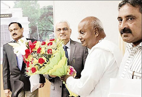 தலைமை தேர்தல் கமிஷனருடன் தேவேகவுடா சந்திப்பு