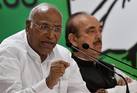 சுப்ரீம் கோர்ட்டு தலைமை நீதிபதி நீக்க தீர்மானம் தொடர்பாக இப்போதும் ஆலோசிக்கிறோம் காங்கிரஸ்