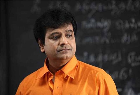 நாங்கள் கேட்பது நீரப்பா; நீங்கள் தருவதோ சூரப்பா! அண்ணன் தம்பிகள் நாமப்பா; நம்மை பிரிப்பது நீராப்பா?- நடிகர் விவேக்