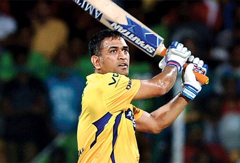 ரூ. 150 கோடி நிலுவைத்தொகை வழங்கப்படவில்லை: பிரபல நிறுவனத்துக்கு எதிராக தோனி வழக்கு