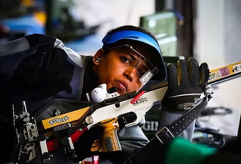 காமன்வெல்த் 2018: துப்பாக்கிச்சுடுதல் பிரிவில் இந்தியாவின் தேஜஸ்வினி ஸ்வந்த் தங்கம் வென்றார்