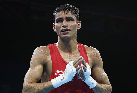 காமன்வெல்த் போட்டி: குத்துச் சண்டையில் 52 கிலோ எடைப் பிரிவில் இந்திய வீரர் கவுரவ் சோலாங்கி தங்கம் வென்றார்