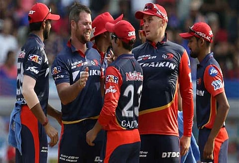 டெல்லி டேர்டெவில்ஸ் அணிக்கு 195 ரன்களை வெற்றி இலக்காக நிர்ணையித்தது மும்பை இந்தியன்ஸ்