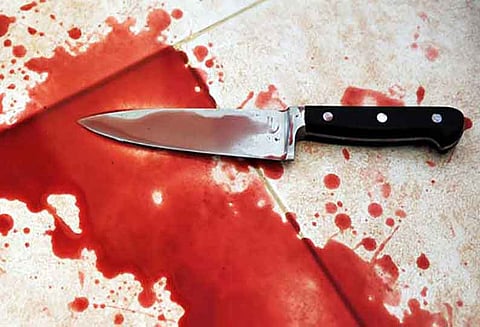 கம்பத்தில் தொழிலாளி குத்திக்கொலை