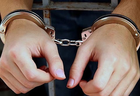 பேஸ்புக் தோழியை 4 ஆண்டுகளாக மிரட்டி கற்பழித்தவர் கைது