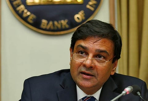 வங்கி மோசடிகள் தொடர்பான கேள்விகளுக்கு பதிலளிக்க ஆர்.பி.ஐ. கவர்னருக்கு பாராளுமன்ற குழு அழைப்பு