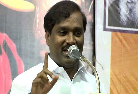 தமிழக வாழ்வுரிமை கட்சி தலைவர் வேல்முருகன் உள்பட 5 பேர் மீது வழக்கு