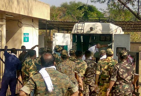 மராட்டியம்: கட்சிரோலியில் மேலும் 2 மாவோயிஸ்டுகளின் உடல்கள் மீட்பு, பலி எண்ணிக்கை 39 ஆக அதிகரிப்பு