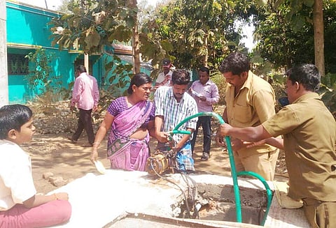 குடிநீர் உறிஞ்ச பொருத்தப்பட்ட 40 மின்மோட்டார்கள் பறிமுதல்