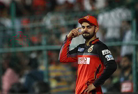 சென்னைக்கு எதிரான போட்டியில் தாமதமாக பந்து வீசியதால் விராட் கோலிக்கு அபராதம்