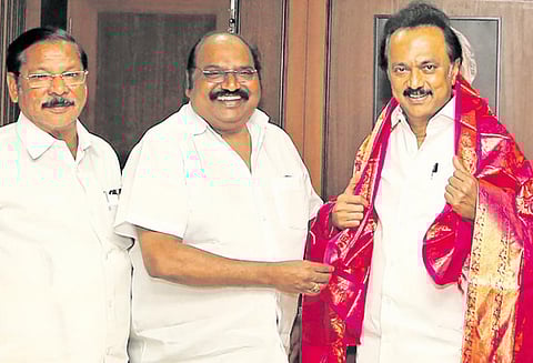 முதல்-அமைச்சர், அமைச்சர், போலீஸ் டி.ஜி.பி. பதவி விலக வேண்டும் மு.க.ஸ்டாலின் பேட்டி