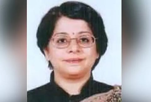 உச்சநீதிமன்ற நீதிபதியாக பதவி ஏற்றுக்கொண்டார் இந்து மல்கோத்ரா