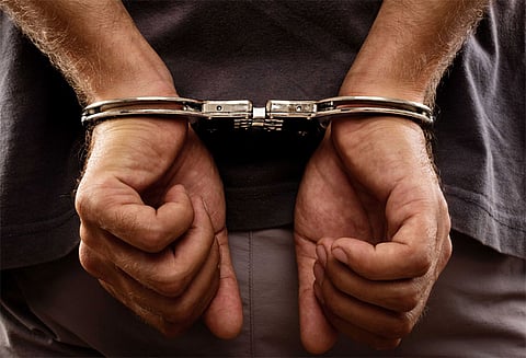 பீகார்; ரயில்வே வேலைக்காக தந்தையை கொலை செய்ய கூலிப்படை ஏவிய மகன் கைது