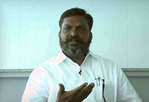 செம்மரக்கடத்தல் பின்னணியில் உள்ள மாபியா கும்பலை கண்டறிய மத்திய அரசு சிறப்பு புலனாய்வு பிரிவு அமைக்க வேண்டும்: திருமாவளவன் பேட்டி