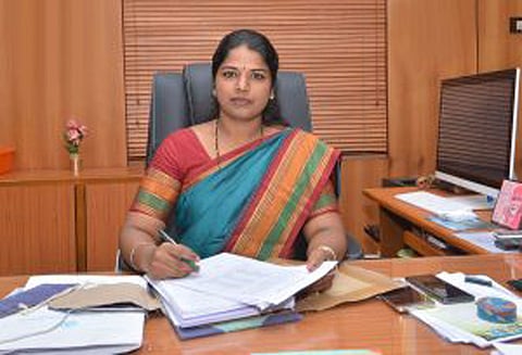 இ–சேவை மையத்தின் மூலம் 20 வகையான சான்றிதழ்கள் பெறலாம் கலெக்டர் ஷில்பா தகவல்