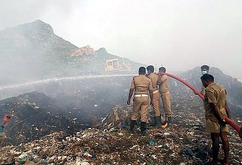திருவண்ணாமலை நகராட்சி குப்பை கிடங்கில் தீ பொதுமக்கள் அவதி