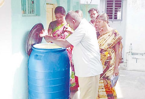 மக்கும் குப்பையிலிருந்து நுண்ணுயிர் உரம் தயாரிப்பு நகராட்சி ஆணையர் தகவல்