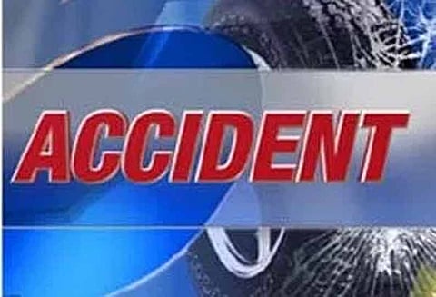 மோட்டார் சைக்கிள்கள் மோதல்; கூலித்தொழிலாளி சாவு