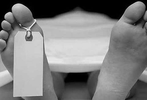 கருகிய நிலையில் தொழில்அதிபர் உடல் மீட்பு கொலை செய்யப்பட்டாரா? போலீஸ் விசாரணை