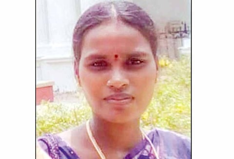 தண்ணீர் அண்டாவில் மூழ்கடித்து 7 மாத குழந்தை கொலை?