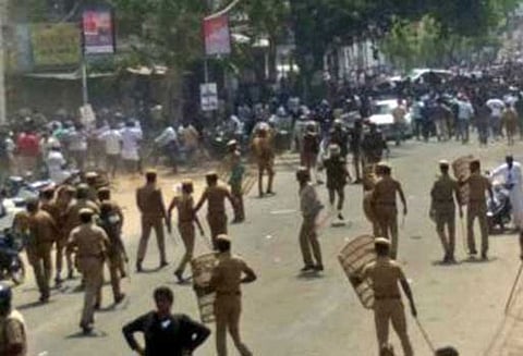 தூத்துக்குடி துப்பாக்கி சூடு: விசாரணை ஆணையத்தில் நாம் தமிழர் கட்சியினர் ஆவணங்கள் ஒப்படைப்பு