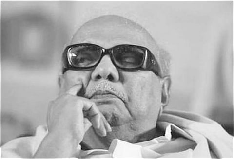 கருணாநிதி மறைவையொட்டி திருவள்ளூர் மாவட்டத்தில் மவுன ஊர்வலம்