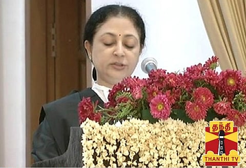 சென்னை உயர் நீதிமன்ற தலைமை நீதிபதியாக விஜய் கம்லேஷ் தஹில் ரமானி பதவியேற்றார்