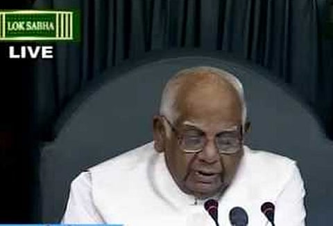 மக்களவை முன்னாள் சபாநாயகர் சோம்நாத் சாட்டர்ஜிக்கு பிராணவாயு சிகிச்சை