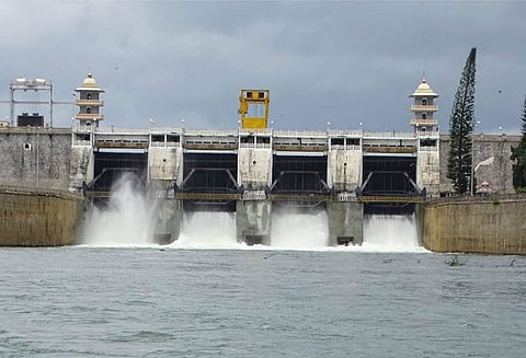கர்நாடக அணைகளில் இருந்து தமிழகத்திற்கு வினாடிக்கு 2 லட்சம் கனஅடி நீர் திறப்பு