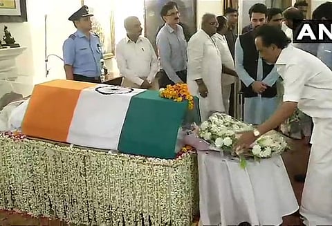 முன்னாள் பிரதமர் வாஜ்பாய் உடலுக்கு மு.க.ஸ்டாலின், கனிமொழி அஞ்சலி