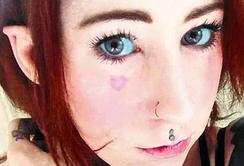 கண்ணுக்கு மை அழகு..!