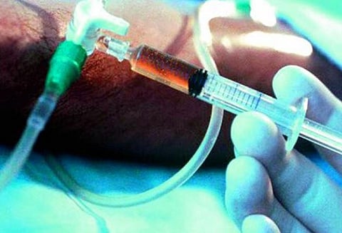 கருணை கொலை செய்யக்கோரி தந்தை வழக்கு: சிறுவனின் உடல்நிலையை ஆய்வு செய்ய டாக்டர்கள் குழு