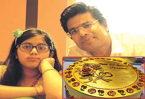 மகளுக்கு தந்தை அளித்த ரூ.19 லட்சம் மதிப்புள்ள ‘தங்க கேக்’, கேரள வெள்ள நிவாரணத்துக்கு வழங்கப்பட்டது