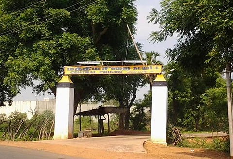 கடலூர் மத்திய சிறை: ஆயுள் தண்டனை கைதிகள் 10 பேர் விடுதலை